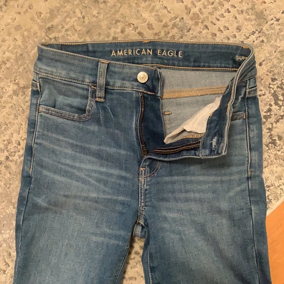 American Eagle Light Wash Cropped Jegging - Picture 4 of 5